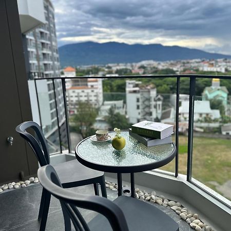 New & Cozy 2 Bedroom @ The Astra Sky River Chiang Mai Exteriör bild