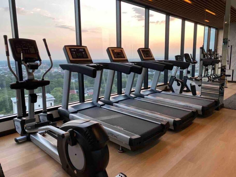 New & Cozy 2 Bedroom @ The Astra Sky River Chiang Mai Exteriör bild